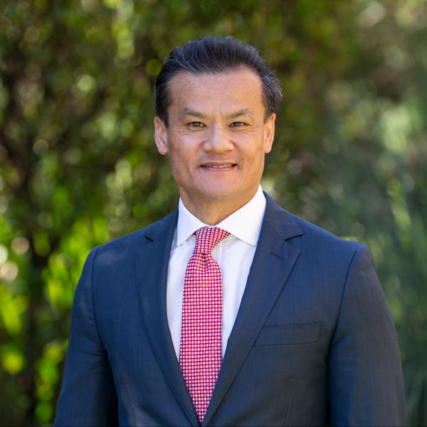 The Hon Anoulack Chanthivong
